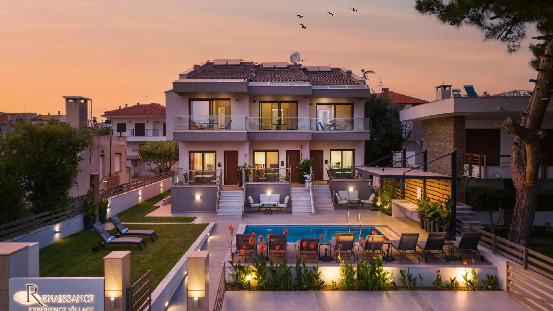 Renaissance Experience Village ile iletişim